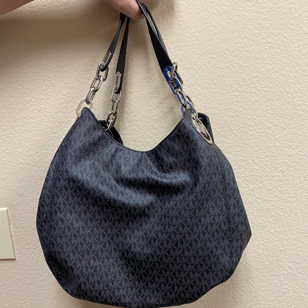 Michael KORS Lg purse/bag